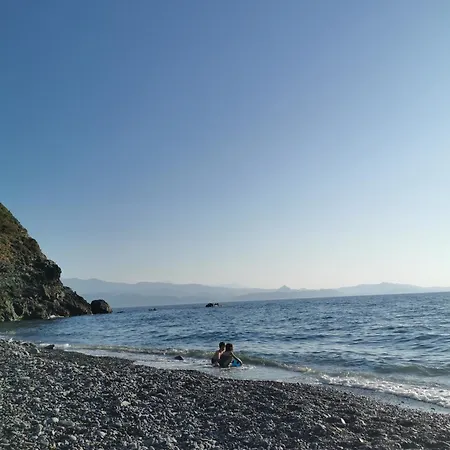 فندق مبيت وإفطار U Casale Style Ne Convient Pas Aux De Cinquante Ans نونزا